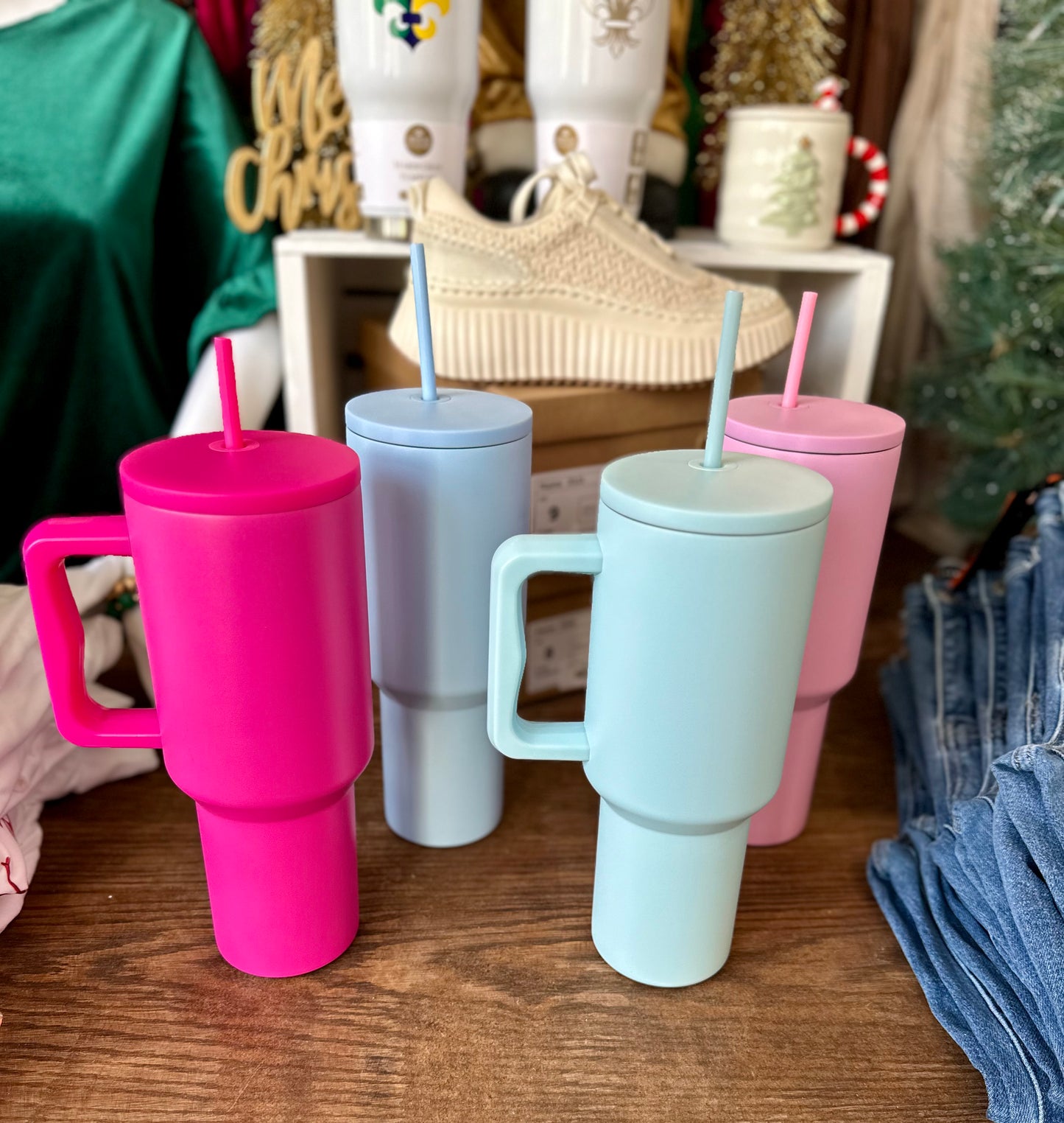 Modish 40 oz Tumbler With Straw