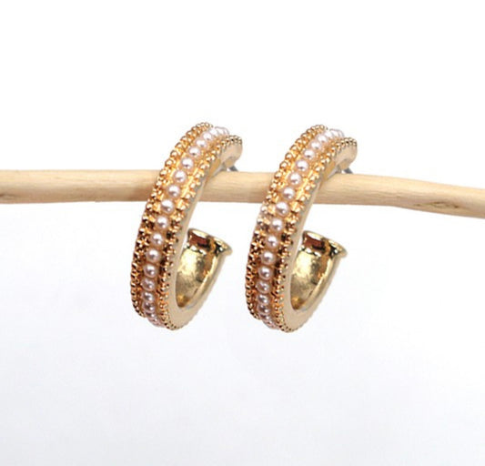 Pearl Studded Hoop Earrinngs