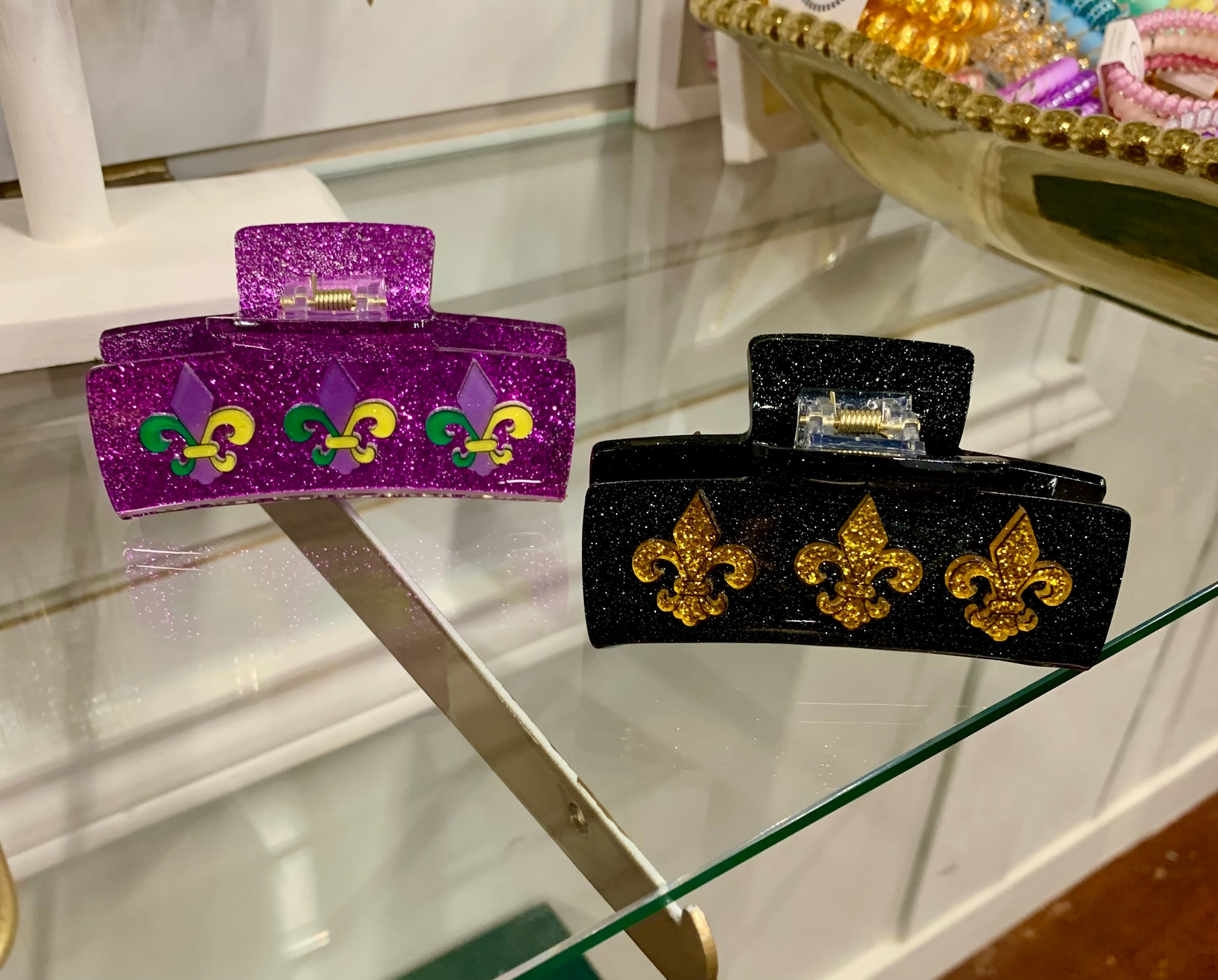 FLEUR DE LIS HAIR CLAW CLIP